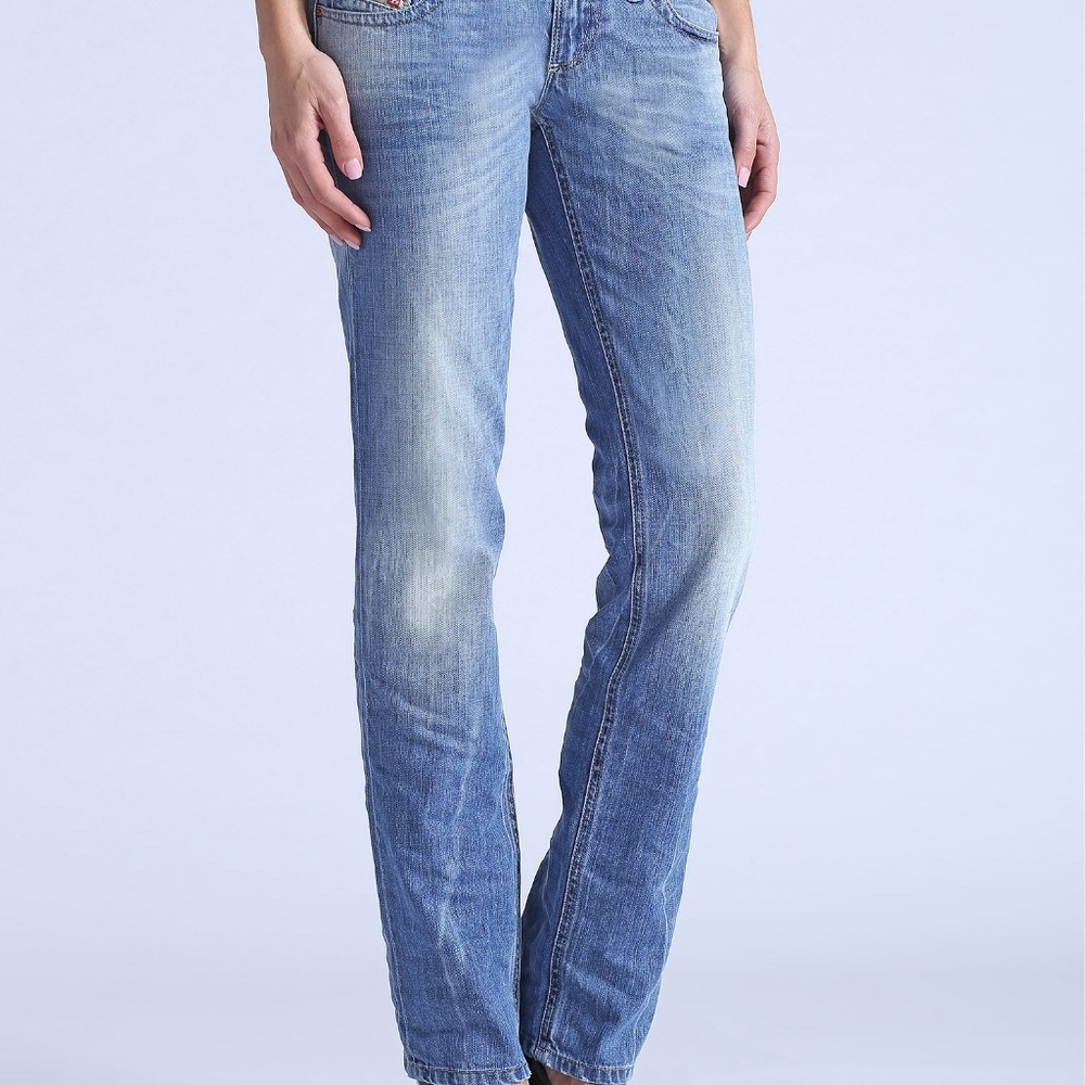 DIESEL LOWKY JEANS 0826D STRAIGHT LOW WAIST 25X32